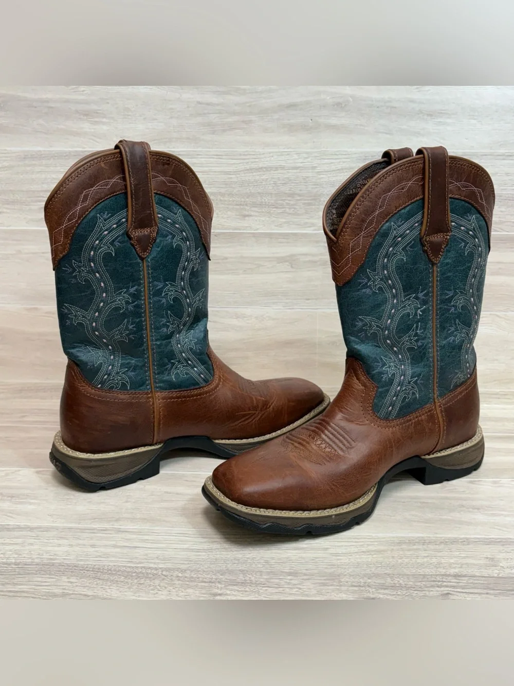 Durango Women's Lady Rebel Brown and Teal 10